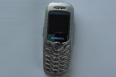 Мобільний телефон Samsung —1 шт.(б/в)