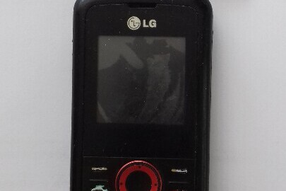 Мобільний телефон LG —1 шт.(б\в)