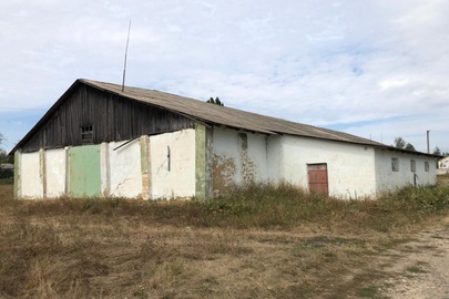 Одноповерхова будівля пасіки, а саме: п’ять приміщень пасіки, загальною площею 879,4кв.м, за адресою: Вінницька область, Тиврівський район, с. Строїнці, вул. 50-річчя Жовтня, 7