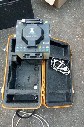 Зварювальний апарат ТМ Jilong KL 260C 1 шт., сколювач оптичного волокна 1 шт., стриппер 1 шт., б/в