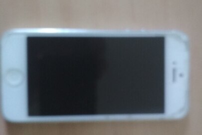 Мобільний телефон марки "iPhone 5", IMEI-99000288104352