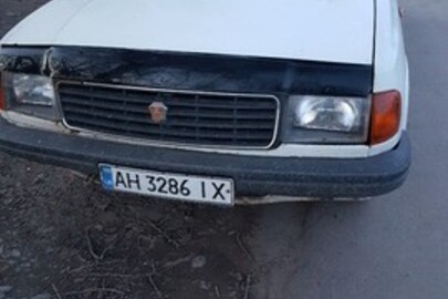 Легковий автомобіль: ГАЗ 31029 (легковий седан), 1995 р.в., білого кольору, ДНЗ: АН3286ІХ, VIN: ХТН310290SO277258