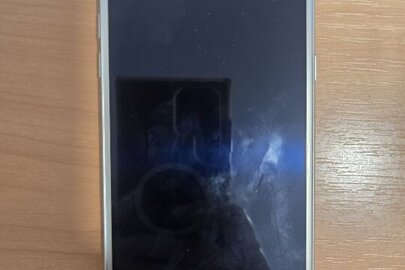 Конфісковане майно за рішенням суду: мобільний телефон «SAMSUNG» модель galaxy J4, ІМЕІ – невідомо, золотистого кольору, бувший у використанні
