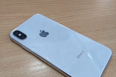 Конфісковане майно за рішенням суду: мобільний телефон Apple iPhone X (A1865), 256GB, Silver, IMEI: 353055090868016, б/в, в робочому стані
