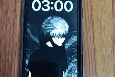 Конфіскація майна за вироком суду: мобільний телефон "Apple" моделі iPhone 11 з IMEI 1: 352681231280620, IMEI 2: 352681231396509, білого кольору в чохлі, 1 шт., б/в 