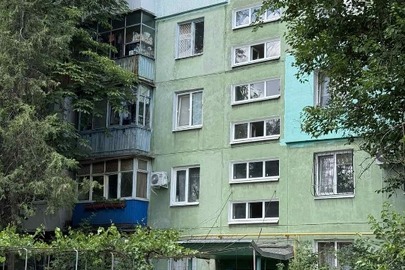 ІПОТЕКА. 1/2 частина двокімнатної квартири, загальною площею 42.40 кв.м., за адресою: м. Запоріжжя, вулиця Говорухи Олександра, будинок 30 / вулиця Магара, буд. 2, кв. 27