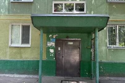 ІПОТЕКА. 1/2 частина двокімнатної квартири, загальною площею 42.40 кв.м., за адресою: м. Запоріжжя, вул. Говорухи Олександра, буд. 30 / вул. Магара, буд. 2, кв. 27