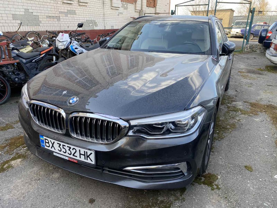 Автомобіль BMW, модель 520D, 2017 року випуску, реєстраційний номер ВХ3532НК, ідентифікаційний номер кузова WBAJM71020B068687