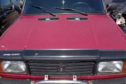 Колісний транспортний засіб ВАЗ 21051 (легковий седан-В), 1984 року випуску, реєстраційний номер ВМ1662ВЕ, кузов №XTA210510E0554937, колір червоний