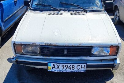 Легковий автомобіль марки ВАЗ, модель 2105, реєстраційний номер АХ9948СН, VIN/номер шасі (кузова, рами): ХТА210500J1001496, 1988 р.в.