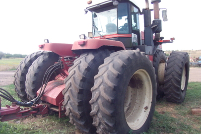 Трактор колісний BUHLER VERSATILE, модель: 2375 S4, реєстраційний номер: 17871ВН, заводський номер: 35248934, номер двигуна: 304524, колір червоний, рік випуску - 2009