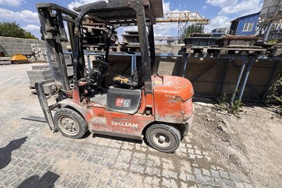 Навантажувач дизельний вилковий, марка: DALIAN, модель: CPCD30DB, рік випуску: не встановлений, серійний/заводський номер відсутній, ДНЗ відсутній