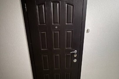 1/2 частка квартири, загальною площею (кв.м): 40.4,  житловою площею (кв.м): 16.3, що знаходиться за адресою: Одеська обл., Овідіопольський р., с. Лиманка, вулиця Жемчужна, ж/м "Дружний", будинок 7, квартира 189