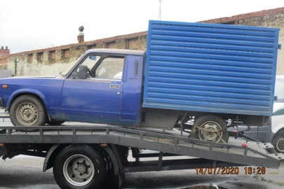 Колісний транспортний засіб: вантажний фургон, марки ВИС, модель 2345 0000012, 2001 року випуску,  ДНЗ ВІ2110ВС,  кузов № Y9C2345001C000041, синього кольору