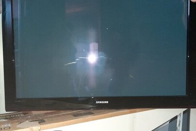 Рухоме майно: телевізори марки Samsung в кількості 2 шт. 