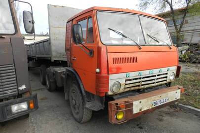 Вантажний автомобіль: КАМАЗ 5410, (сідловий тягач), 1990 р. в., колір червоний, ДНЗ: ВВ7343АІ, VIN: XTC541000L0215871