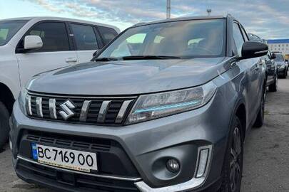 Транспортний засіб автомобіль марка SUZUKI, модель VITARA, 2023 року випуску, тип транспортного засобу: легковий, колір сірий,  номер кузова: TSMLYED1S00C20184, номер державної реєстрації: BC7169OO