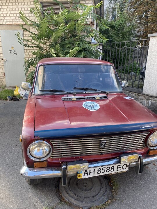 Легковий автомобіль ВАЗ-2101, ДНЗ АН8588ЕО, 1973 р.в., червоного кольору, номер кузова XTA21010030485884