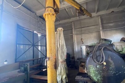 Кран консольно-поворотний, 1 шт., б/в