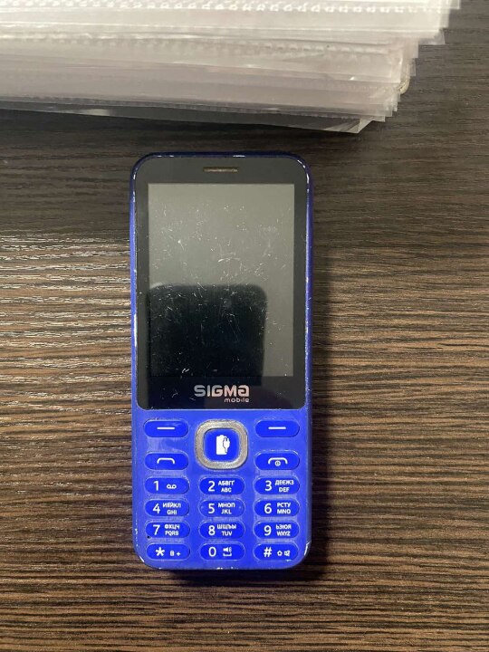 Мобільний телефон синього кольору Sigma mobile з акумуляторною батареєю X-style 31 Power, б/в