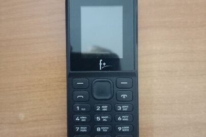 Мобільний телефон FLY моделі В170, б/в