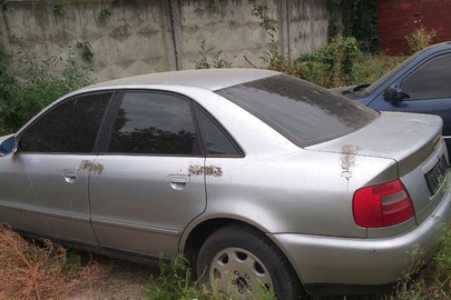 Автомобіль марки  AUDI,  модель A4, тип легковий, седан-В, номер кузову WAUZZZ8DZVA141780, рік випуску 1997, ДНЗ АА6787СА, сірого кольору