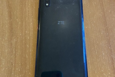 Конфісковане майно за рішенням суду Мобільний телефон ZTE Blade A7 у корпусі темного кольору, стан роботи невідомий; б/в