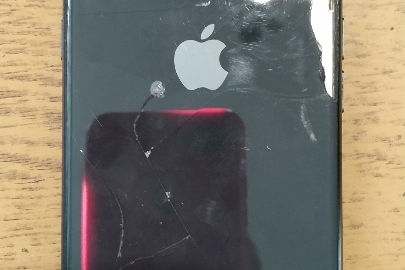 Конфісковане майно за рішенням суду,  мобільний телефон марки"Iphone 8" чорного кольору, ІМЕІ: 356764086840189, з сім-карткою мобільного оператора ПрАТ "Водафон" +380662559650, б/в