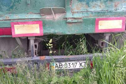 Причіп бортовий –E ГКБ 8350, 1986 року випуску, реєстраційний номер АВ0317ХТ, зеленого кольору, номер кузова 393866/4300G