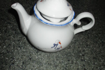 Чайник "OFELIF", 0,5 мл, білого кольору, 1 шт.