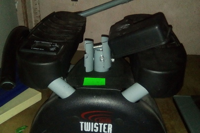 Тренажер "Twister cardio total strides", чорно-сірого кольору, б/в