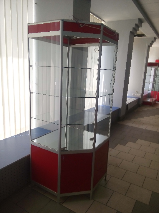 Стелаж скляний, п'ятисторонній