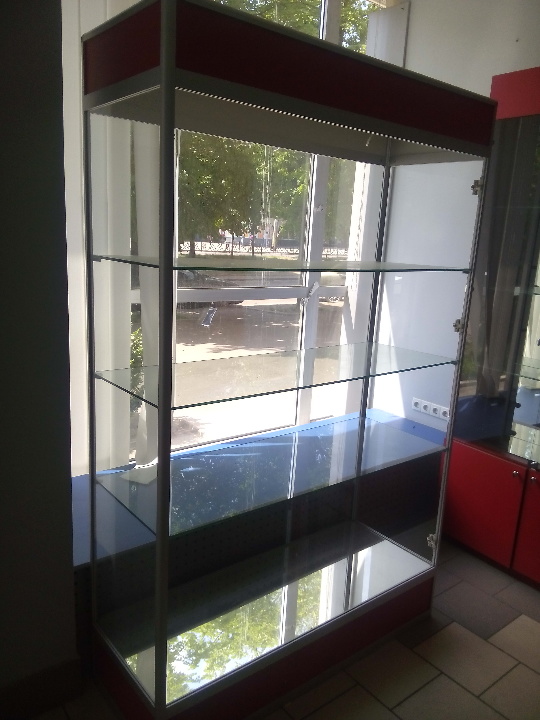 Стелаж - вітрина з алюмінієвого профілю