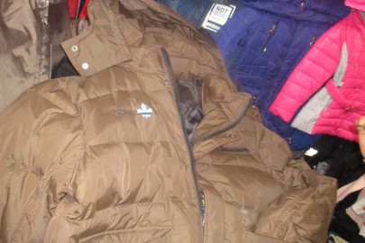Куртка зимова, чоловіча з в'язаними манжетами, коричневого кольору, модель: DSQUARED2, розмір XL, 1 шт.
