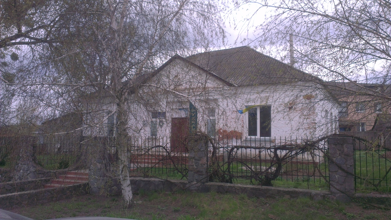 Предмет іпотеки. Комплекс, а саме: нежитлова будівля літ.