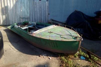 Дюралевий човен "Южанка", УЧА-2401, зеленого кольору