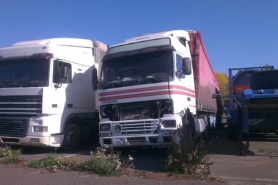 Транспортний засіб, вантажний сідловий тягач - Е, VOLVO FH 12-42T, № кузова: VV2A4BAD22B308807, ДНЗ: СА9377АЕ, 2002 р.в., білого кольору