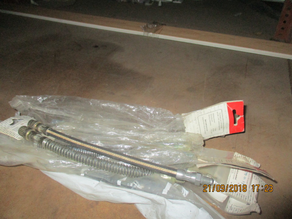 Шланг гальмівний, в кількості 8 шт.