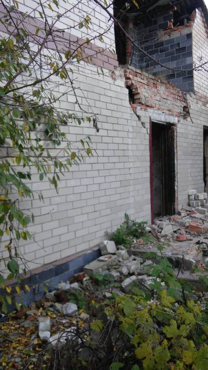 Іпотека. Житловий будинок, заг. пл. 148,5 кв.м. та земельні ділянки, пл. 0,0139 га, К/Н: 7110400000:08:010:0037 та пл. 0,0691 га, К/Н: 7110400000:08:010:0038, що знаходиться за адресою: Черкаська обл., м. Золотоноша, вул. Піддубного, 32