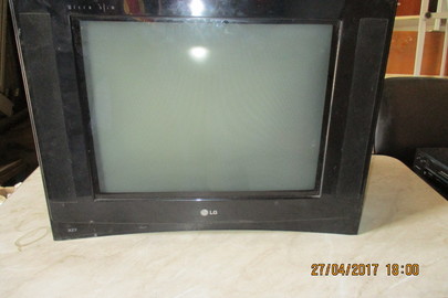 Телевізор "LG", чорного кольору, б/в