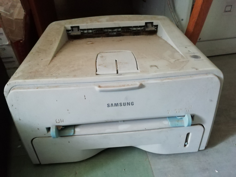 Принтер SAMSUNG ML 2525, сірого кольору, б/в
