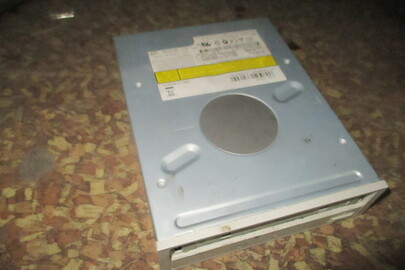 Оптичний прилад DVD-RW, модель ND-3540A, в металевому корпусі сірого кольору, б/в