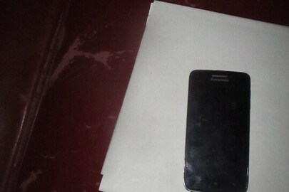Мобільний телефон "Lenovo S650", сірого кольору, б/в