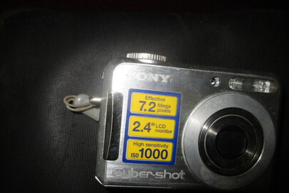 Цифровий фотоапарат "SONY Cyber shot DSC-S700", сірого кольору, б/в