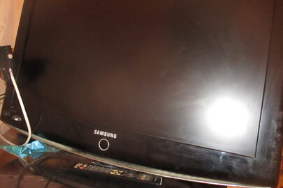 Телевізор "Samsung", модель:  LE32R82B, чорного кольору, б/в