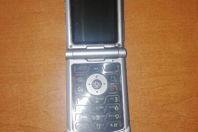 Мобільний телефон "Motorola", синього кольору