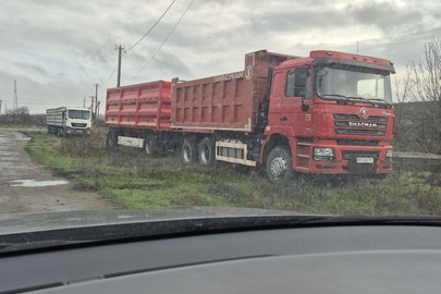 Вантажний автомобіль SHACMAN, модель ТЗ: SX3258DT384, категорія ТЗ: вантажний, рік виробництва ТЗ: 2020, VIN: LZGJRDT48LX179019, номер шасі: LZGJRDT48LX179019, номерний знак: AP7422IE, колір ТЗ: червоний