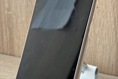 Конфіскація майна за виконавчим листом: мобільний телефон марки "HUAWEI" моделі DUAL LENS рожевого кольору, б/в