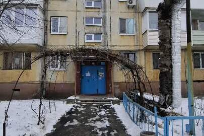  Двокімнатна квартира, загальною площею 44.1 кв.м., за адресою  місто Дніпро, проспект Петра Калнишевського ( вул. Косіора) будинок 59, квартира 35
