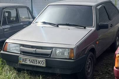 Автомобіль ВАЗ, модель 2108, 1989 р.в, сірого кольору, реєстраційний номер АЕ1403КО, номер кузова XTA210800L0639047